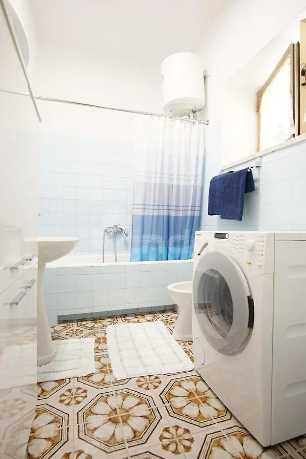 רוביני Apartman Sator