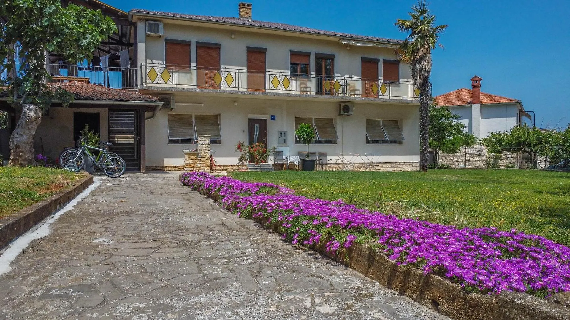 רוביני Apartman Sator